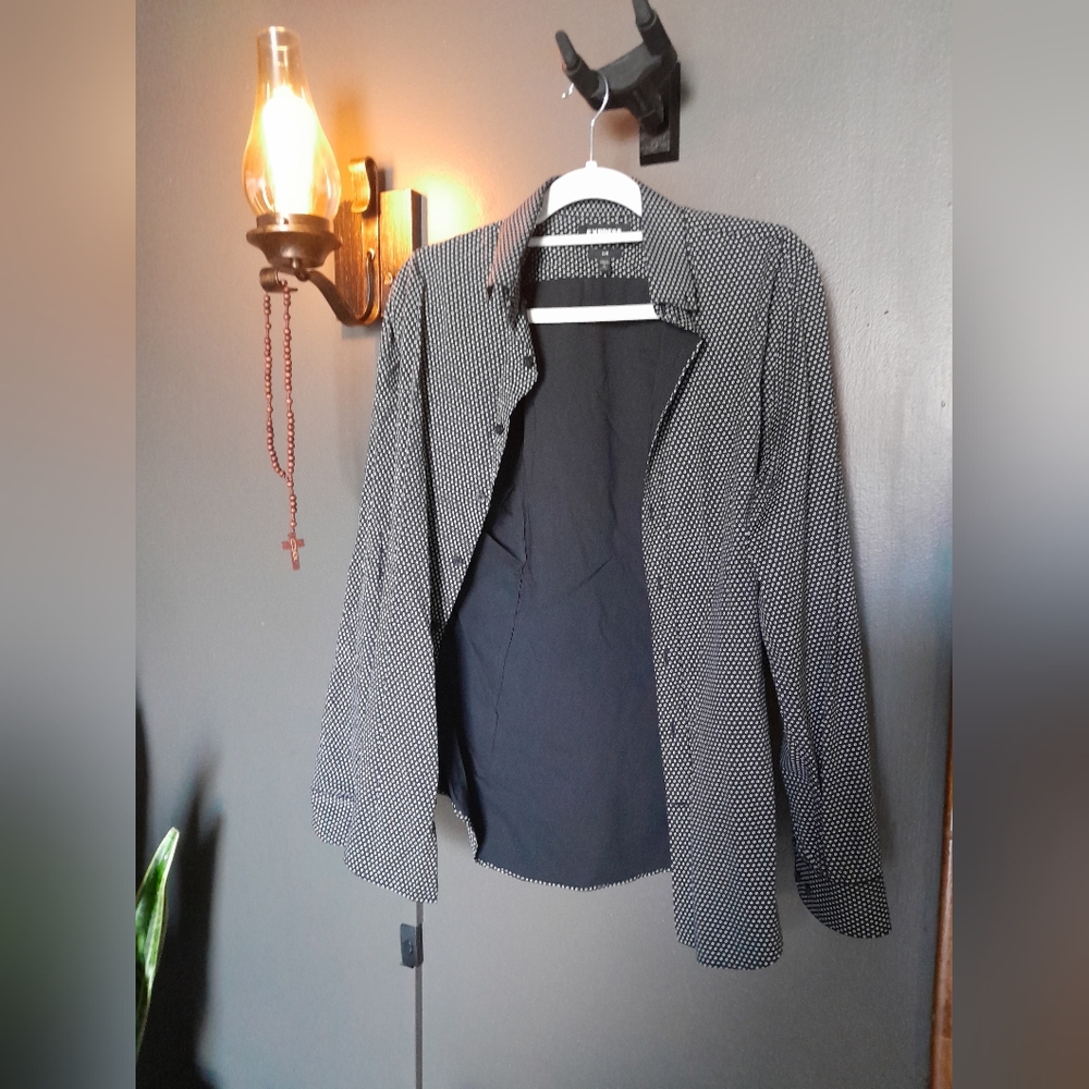 Elegant Black and White Mens button up